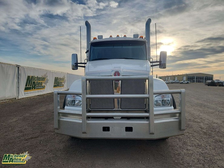 kenworth-t880-image-39