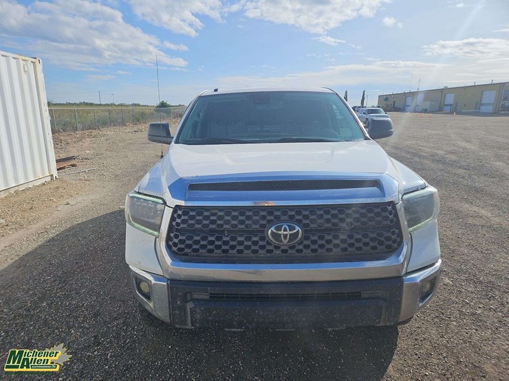 2019-toyota-tundra-image-8