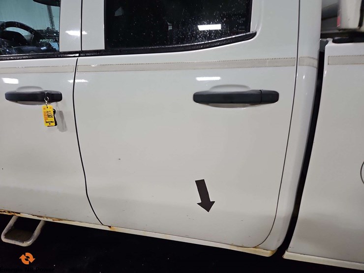 2015-chevrolet-silverado-2500hd-image-29