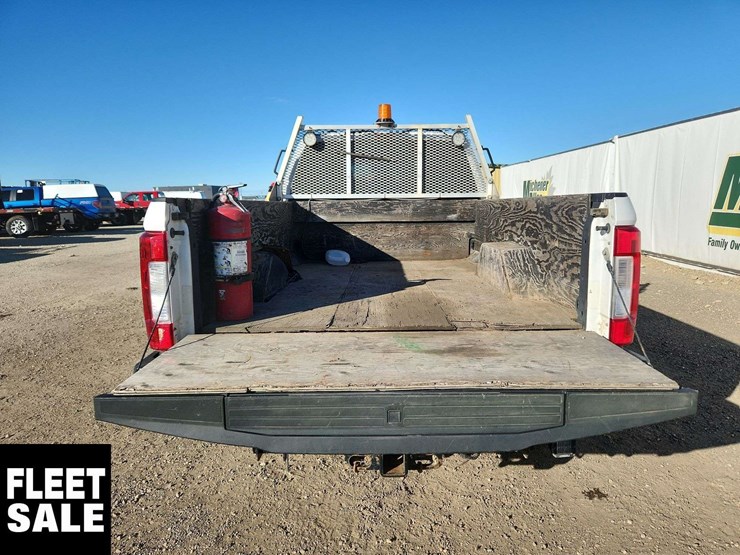 2019-ford-f350-image-15