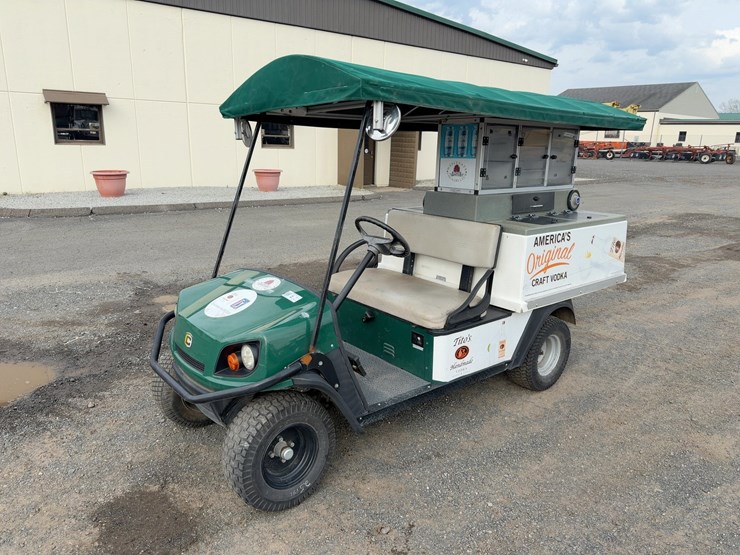 club-car-beverage-cart-image-1