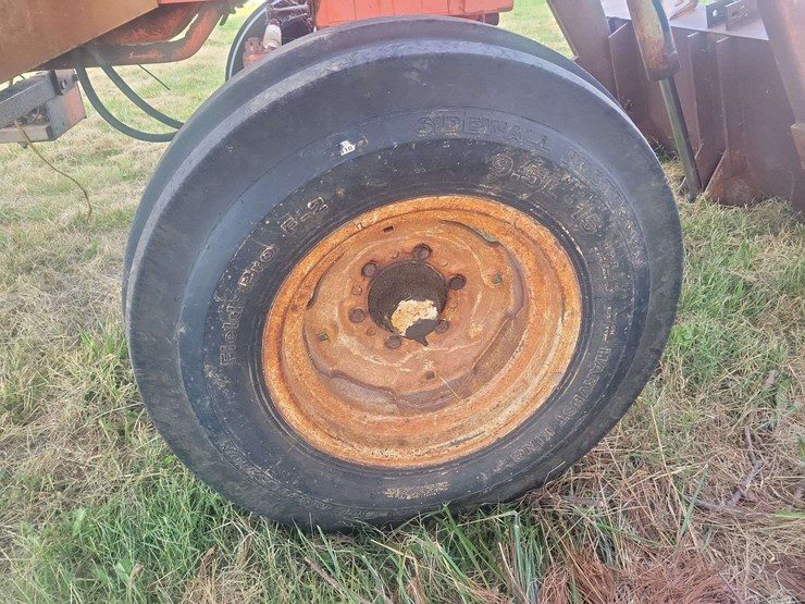 allis-chalmers-180-tractor-image-15