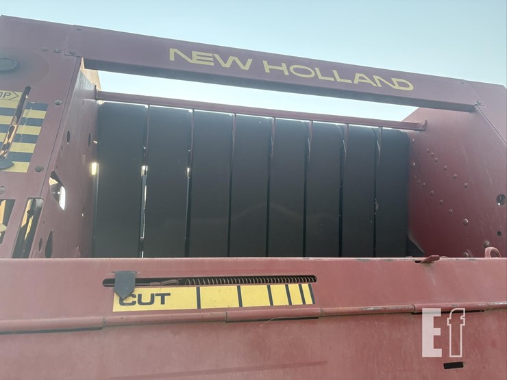 new-holland-660-image-14
