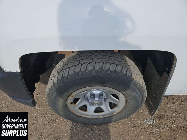 2018-chevrolet-silverado-1500-image-9