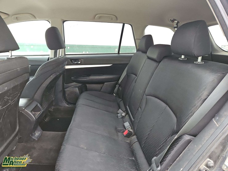 2011-subaru-outback-image-14