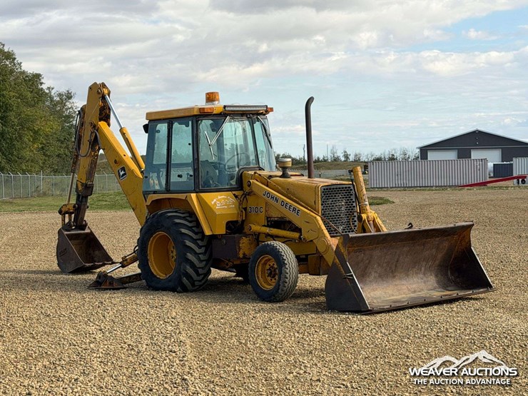 john-deere-10-image-2