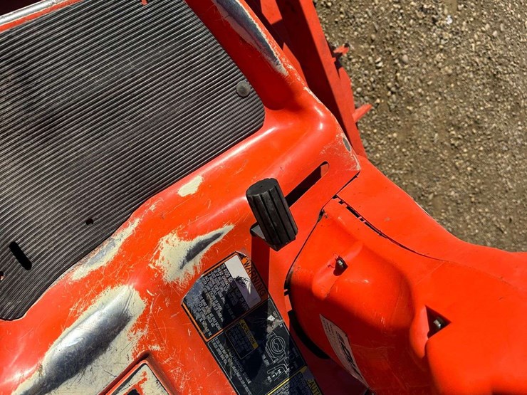2006-kubota-f2880-image-13