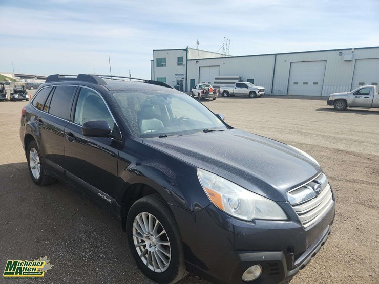 2014-subaru-outback-image-2