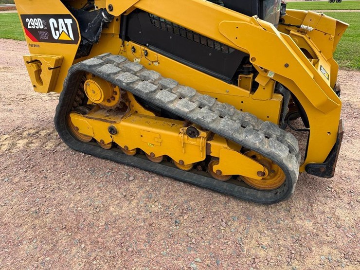 caterpillar-299d2-xhp-image-17