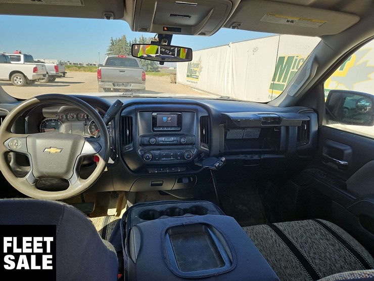 2015-chevrolet-silverado-1500-image-18