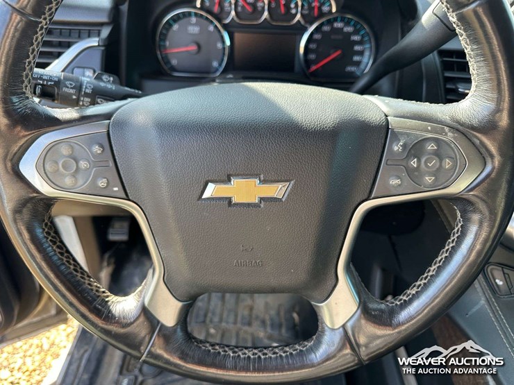 2018-chevrolet-suburban-image-14