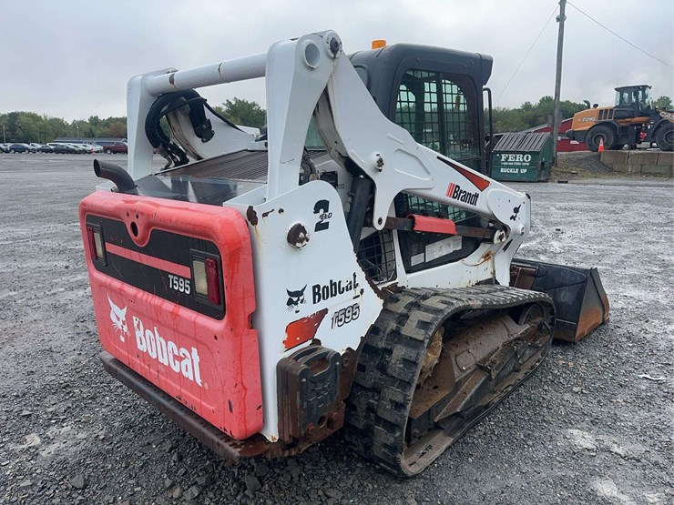 2019-bobcat-t595-image-5