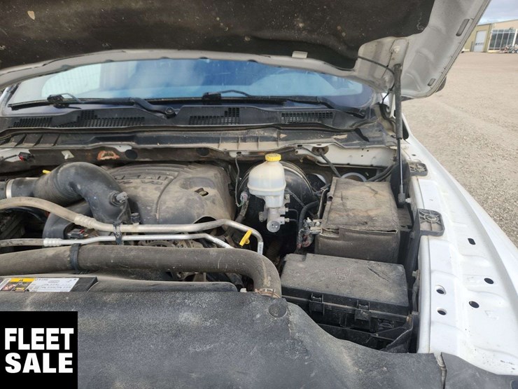 2014-dodge-1500-image-26