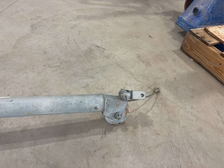 navy-portable-bomb-hoist-image-5