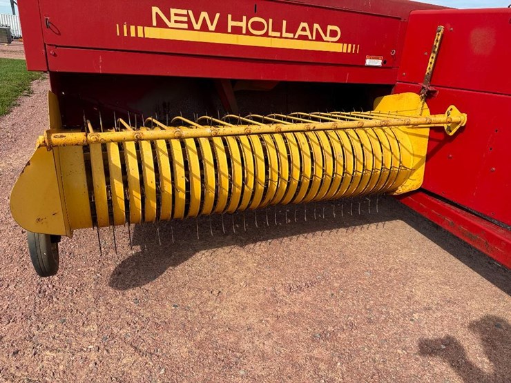 new-holland-575-image-18