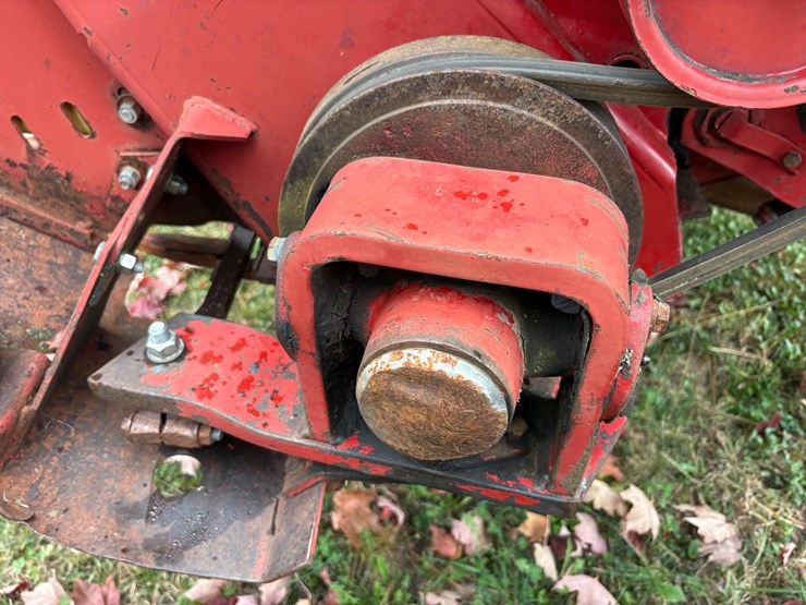 new-holland-488-image-12