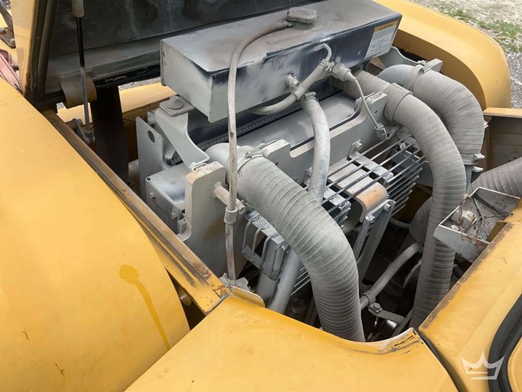 2014-caterpillar-dp100nt-21,600lb.-straight-mast-diesel-forklift-image-8