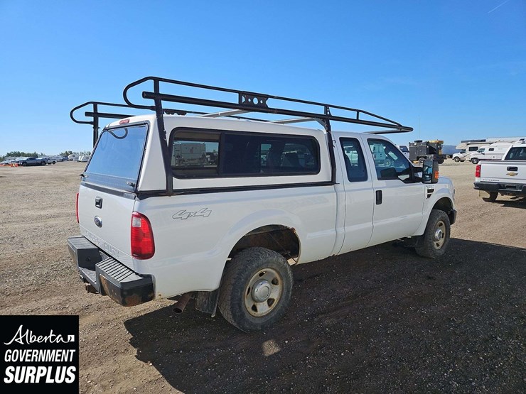 2010-ford-f250-image-4