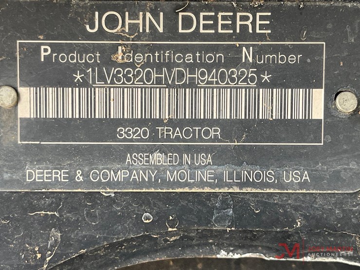 john-deere-3320-image-25
