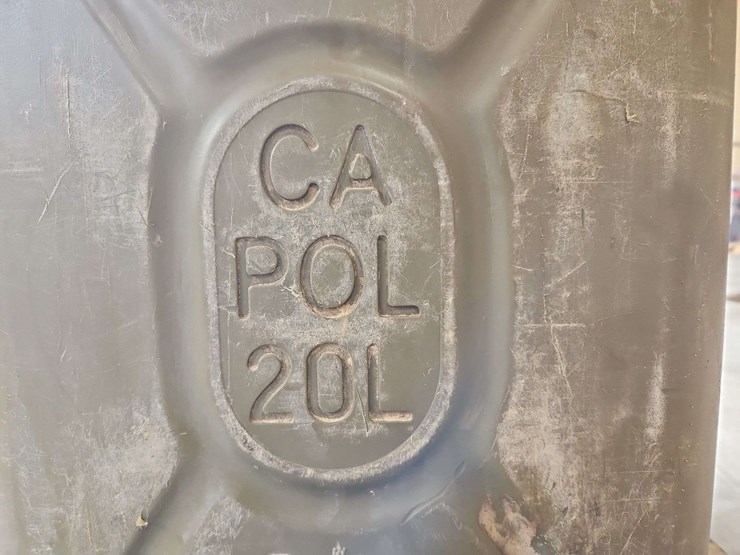 4-20l-diesel-fuel-cans-image-5
