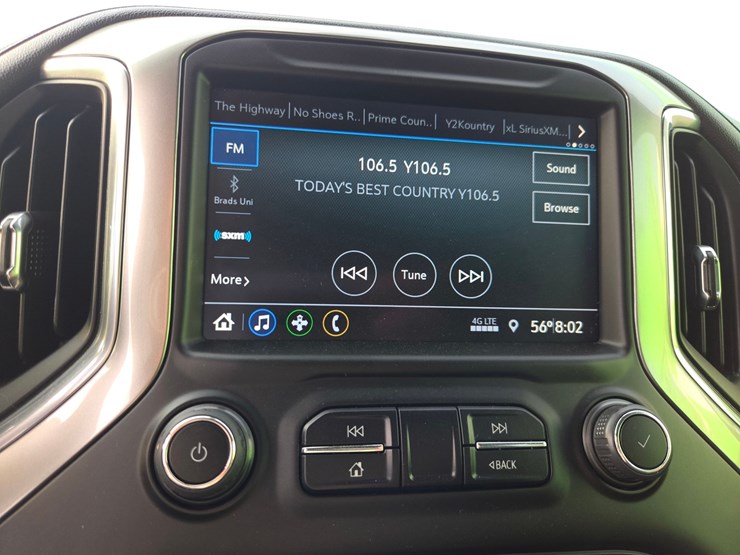 2022-chevrolet-2500-image-45