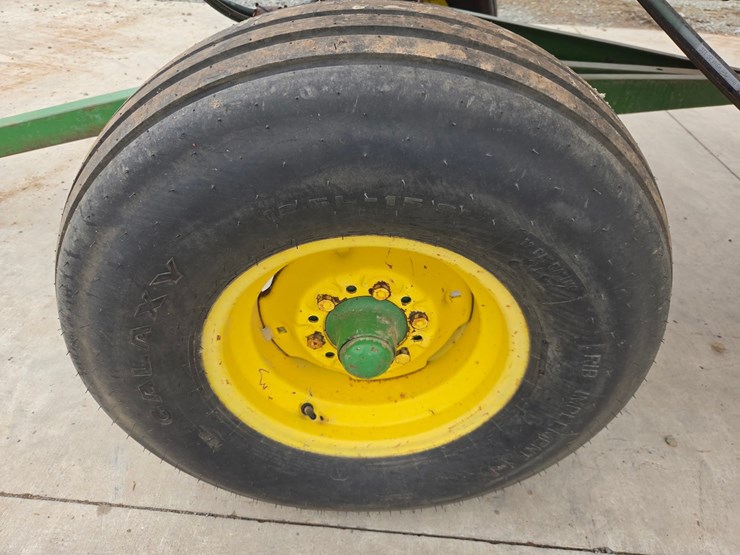 john-deere-1065a-image-29