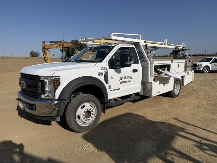 2019-ford-f450-image-1