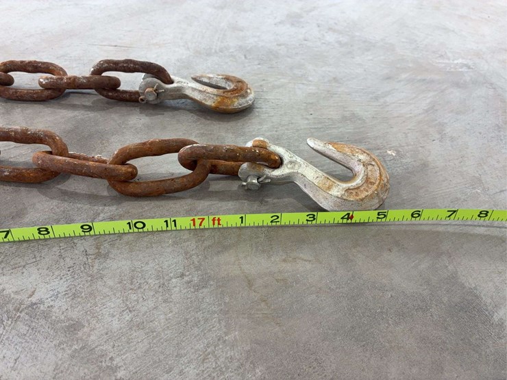 pair-of-17'-heavy-chains-with-hooks-image-5