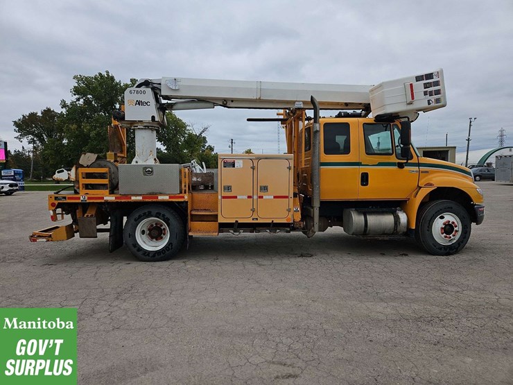 2009-international-durastar-4400-image-7