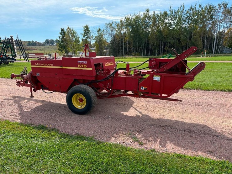new-holland-575-image-4