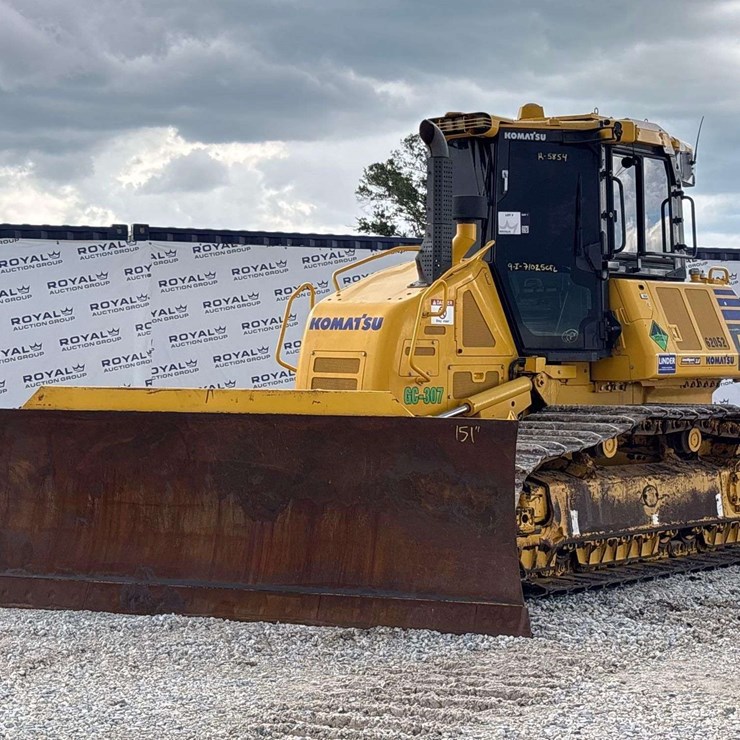 2023 KOMATSU D61PXI-24