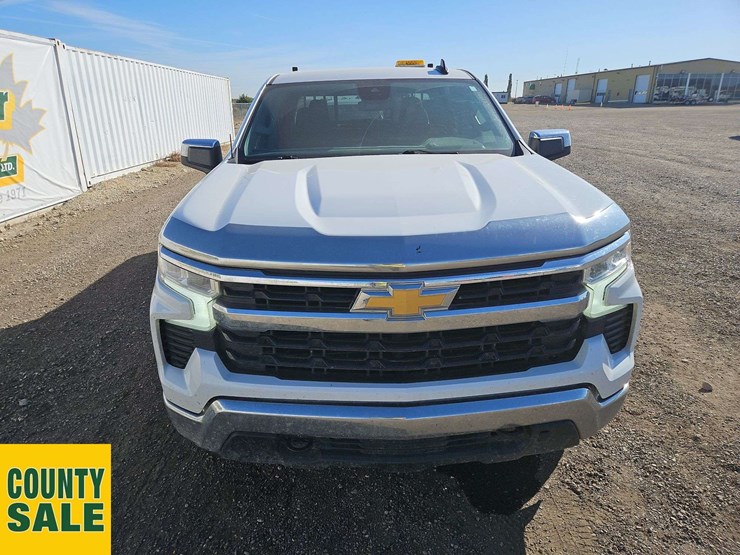 2022-chevrolet-silverado-1500-image-8