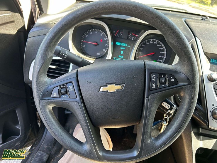 2015-chevrolet-equinox-image-14
