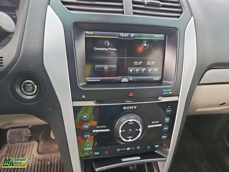 2015-ford-explorer-limited-image-22