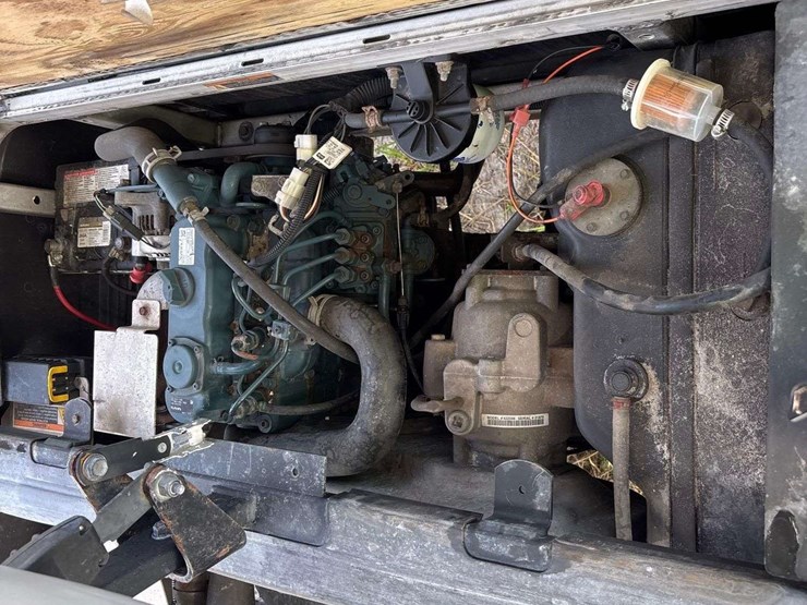 2023-club-car-carryall-1500-4x4-diesel-utility-cart-image-13