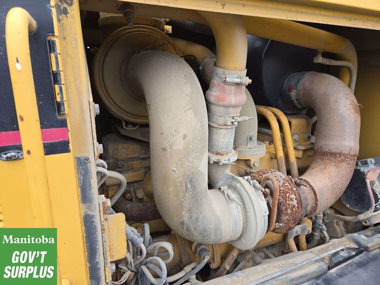 2004-caterpillar-140h-image-28