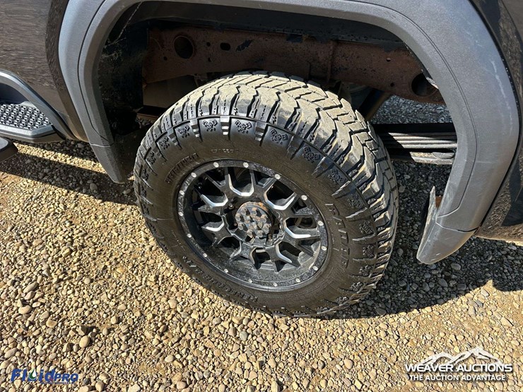 gmc-sierra-2500hd-image-40
