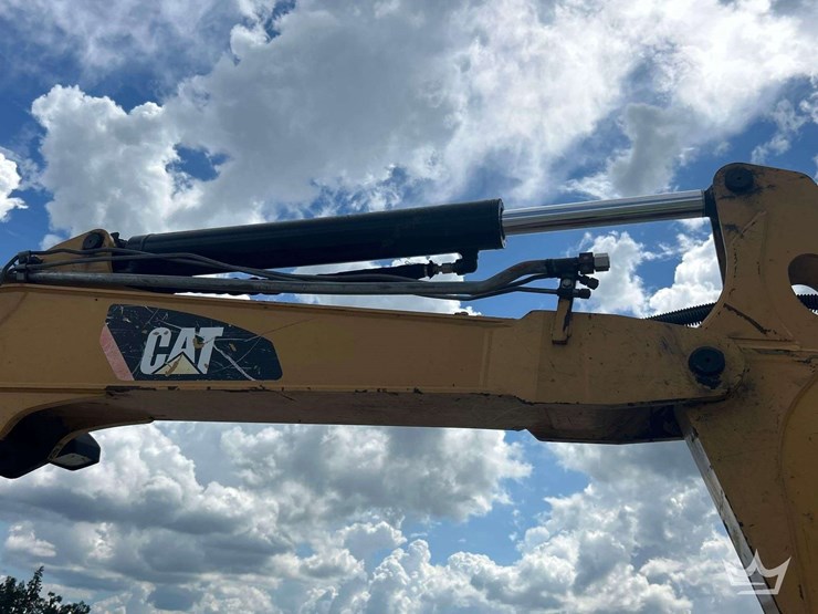 2019-caterpillar-305.5e2-cr-image-16