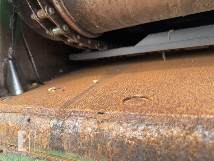 2011-john-deere-9770-sts-image-77