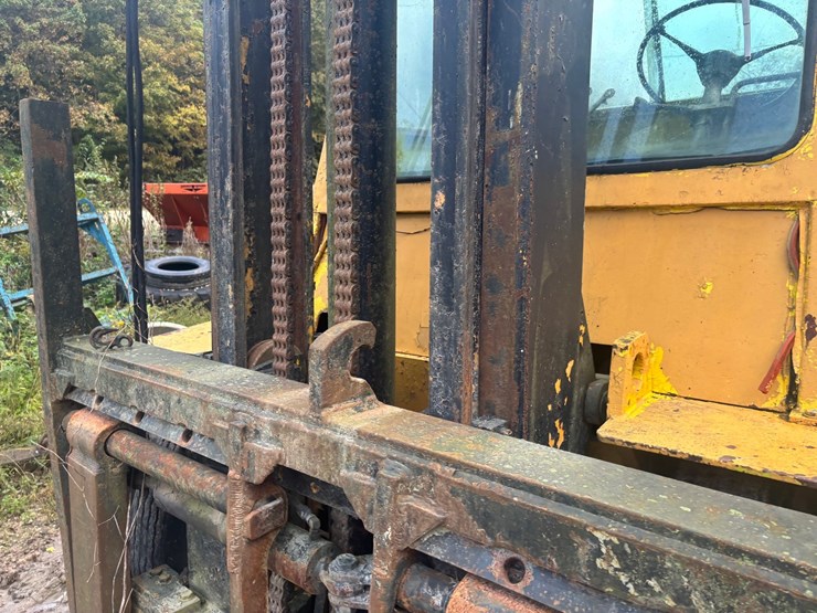 caterpillar-v180-image-53