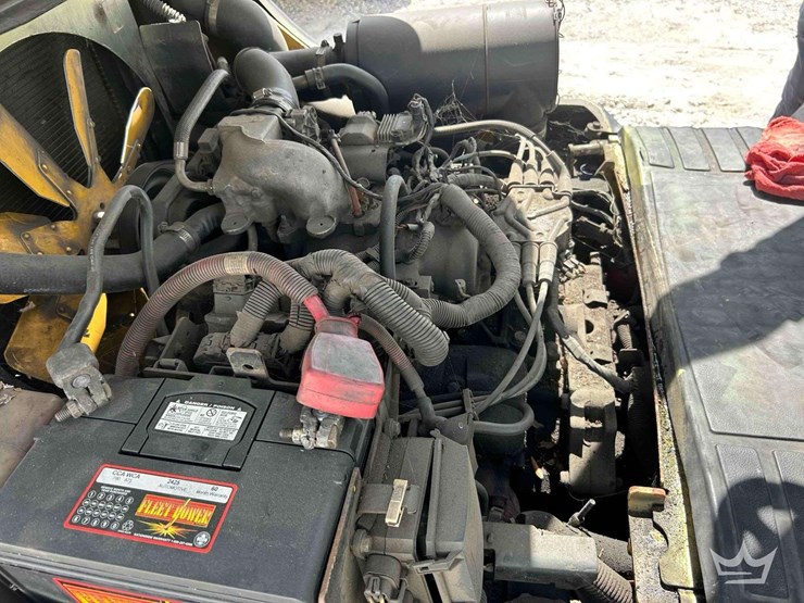 yale-glc080-7,500lb-propane-forklift-image-9