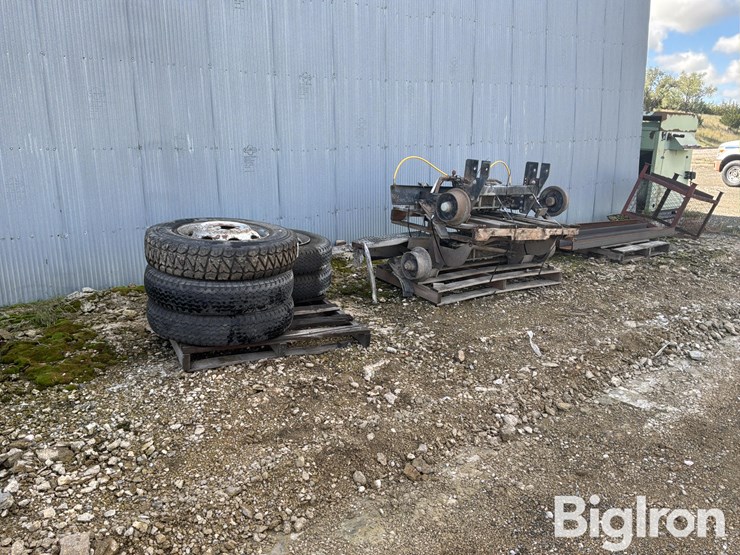 hi-rail-kit-w/wheels-and-tires-image-3