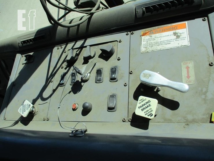 2005-freightliner-condor-image-9