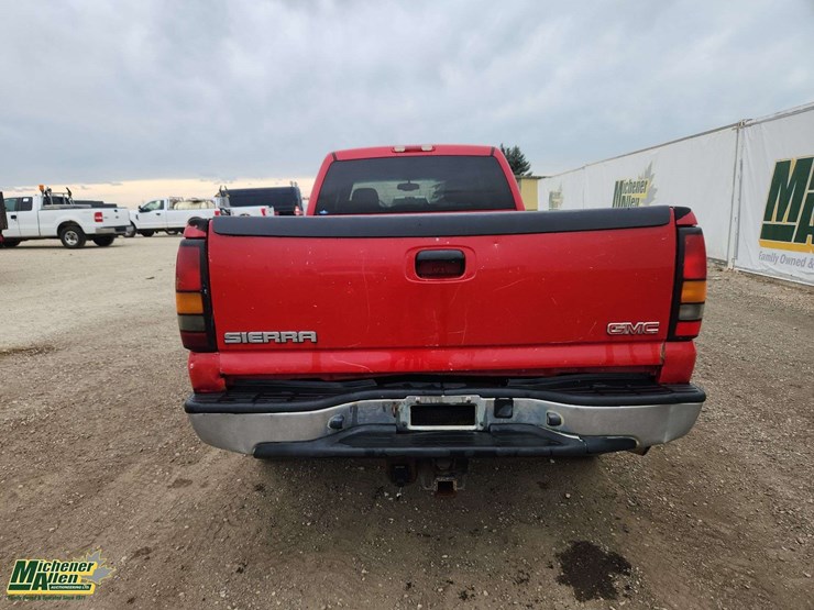 gmc-sierra-2500hd-image-21