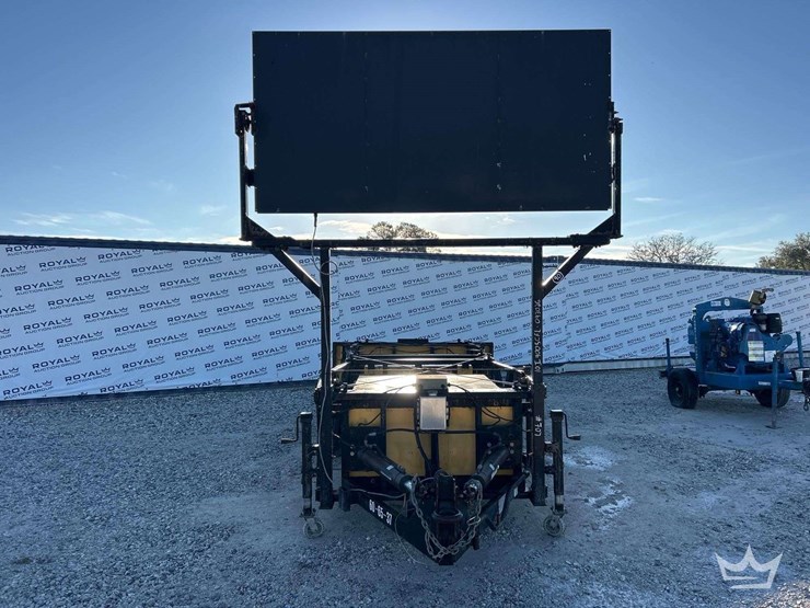 2011-energy-absorption-systems-tma9000-arrow-board-attenuator-trailer-image-16