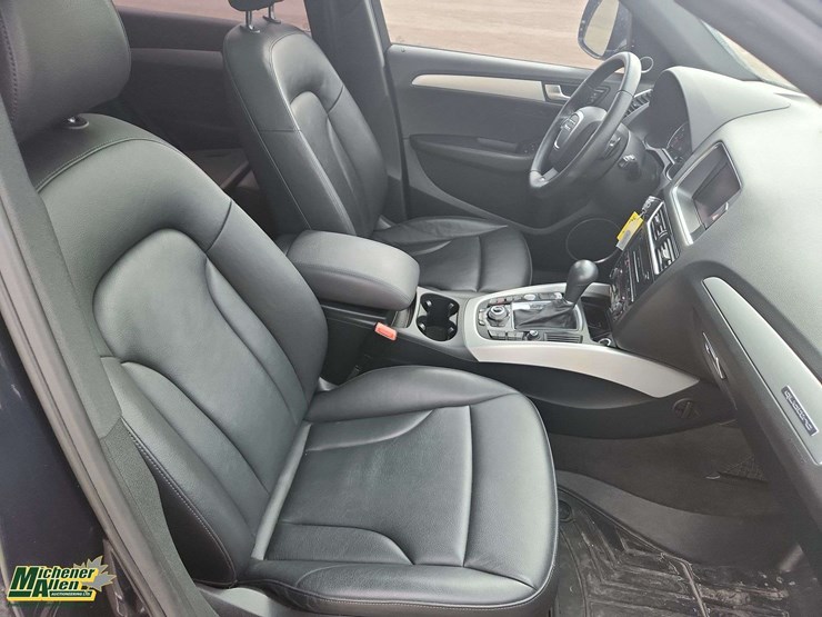 2012-audi-q5-image-13