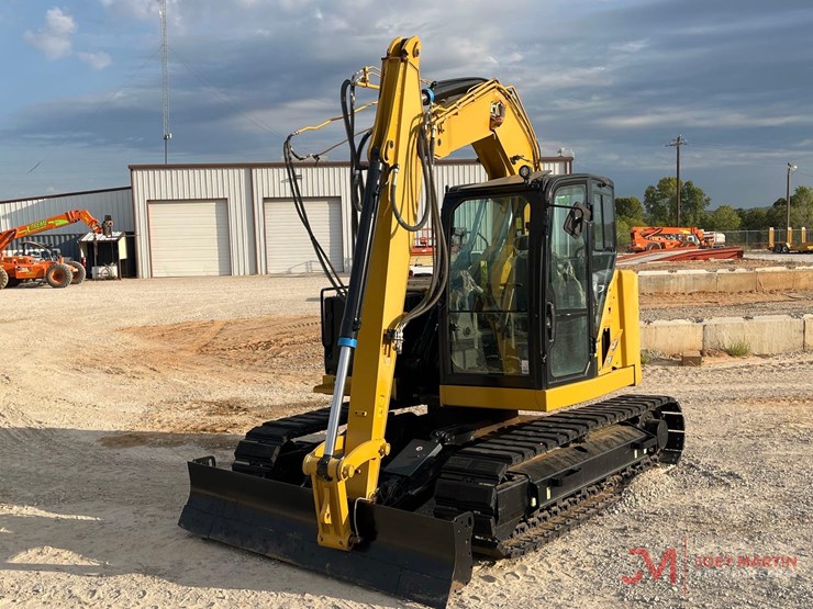caterpillar-310-image-3