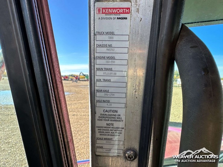 2011-kenworth-t800-image-8