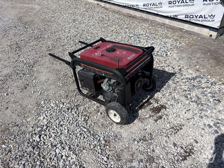 mi-t-m-portable-gasoline-generator-image-4