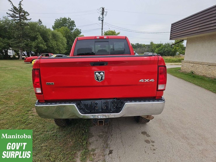 2015-dodge-2500-image-6